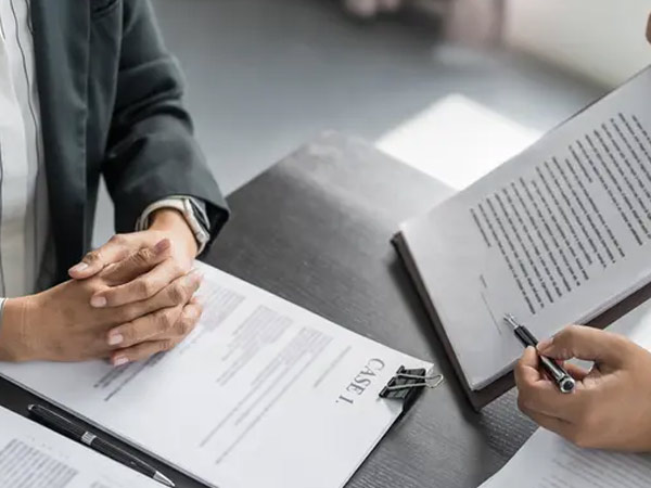 婚前背景與品行核實